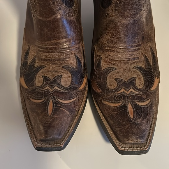 Ariat Cowboy Boots. Women’s size 8.5 - Picture 4 of 7